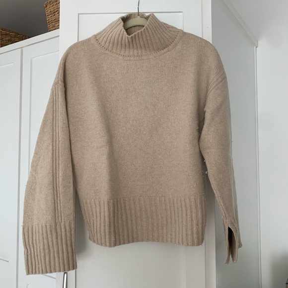 Weekend Stories Revolve set - Picture 3 of 8